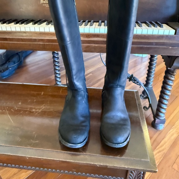 Ariat Women's Black Sutton II Boots - Picture 1 of 6